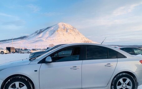 Chevrolet Cruze II, 2009 год, 630 000 рублей, 3 фотография