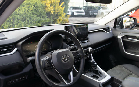 Toyota RAV4, 2024 год, 3 778 000 рублей, 10 фотография
