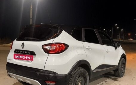 Renault Kaptur I рестайлинг, 2016 год, 1 070 000 рублей, 7 фотография