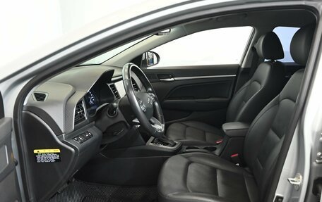 Hyundai Avante, 2019 год, 1 900 000 рублей, 9 фотография