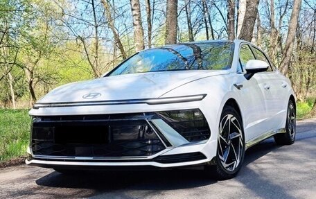 Hyundai Sonata VIII, 2024 год, 2 200 000 рублей, 1 фотография