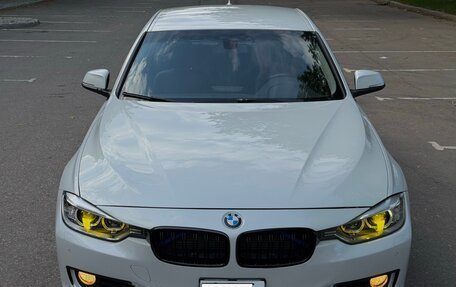 BMW 3 серия, 2013 год, 1 380 000 рублей, 2 фотография
