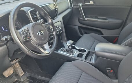 KIA Sportage IV рестайлинг, 2017 год, 2 250 000 рублей, 11 фотография