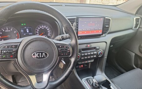 KIA Sportage IV рестайлинг, 2017 год, 2 250 000 рублей, 16 фотография