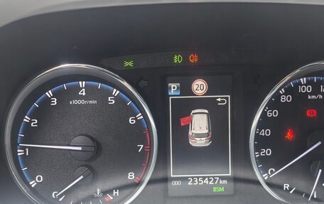 Toyota RAV4, 2017 год, 2 450 000 рублей, 9 фотография