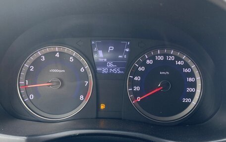 Hyundai Solaris II рестайлинг, 2011 год, 510 000 рублей, 8 фотография