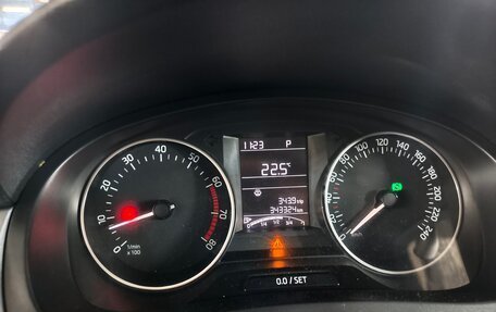 Skoda Rapid I, 2015 год, 470 000 рублей, 2 фотография