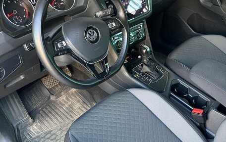 Volkswagen Tiguan II, 2019 год, 2 250 000 рублей, 12 фотография