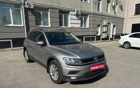 Volkswagen Tiguan II, 2019 год, 2 250 000 рублей, 3 фотография