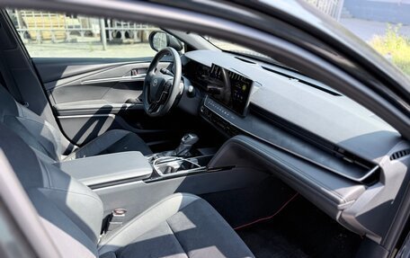 Toyota Camry, 2024 год, 3 500 000 рублей, 11 фотография