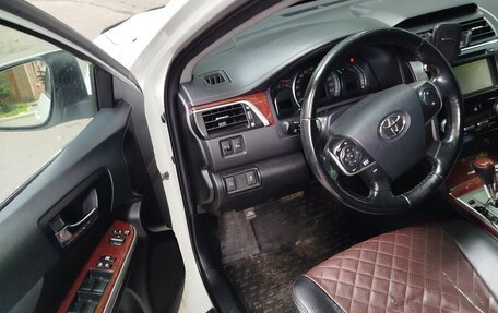 Toyota Camry, 2013 год, 1 350 000 рублей, 2 фотография