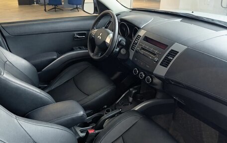 Mitsubishi Outlander III рестайлинг 3, 2012 год, 999 000 рублей, 8 фотография