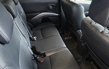 Mitsubishi Outlander III рестайлинг 3, 2012 год, 999 000 рублей, 9 фотография