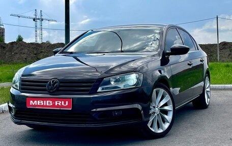 Volkswagen Passat B7, 2011 год, 950 000 рублей, 1 фотография