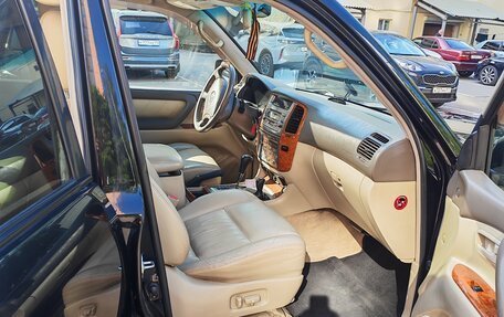 Toyota Land Cruiser 100 рестайлинг 2, 2005 год, 1 950 000 рублей, 6 фотография