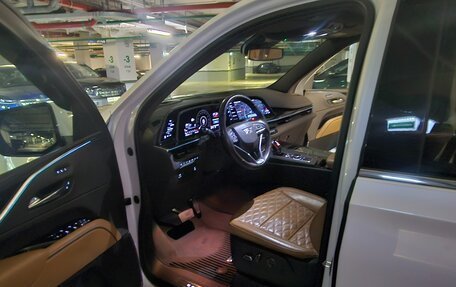 Cadillac Escalade V, 2021 год, 8 000 000 рублей, 10 фотография