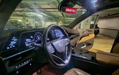 Cadillac Escalade V, 2021 год, 8 000 000 рублей, 12 фотография