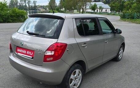 Skoda Fabia II, 2011 год, 560 000 рублей, 4 фотография