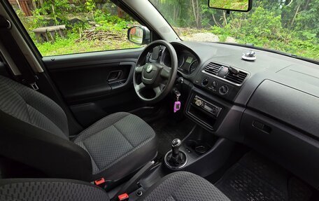 Skoda Fabia II, 2011 год, 560 000 рублей, 10 фотография
