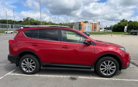 Toyota RAV4, 2013 год, 1 850 000 рублей, 4 фотография
