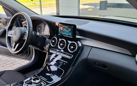 Mercedes-Benz C-Класс, 2018 год, 2 500 000 рублей, 21 фотография