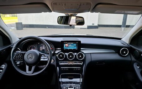 Mercedes-Benz C-Класс, 2018 год, 2 500 000 рублей, 22 фотография