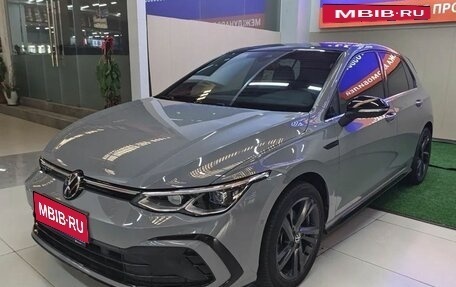 Volkswagen Golf VIII, 2022 год, 2 350 000 рублей, 1 фотография