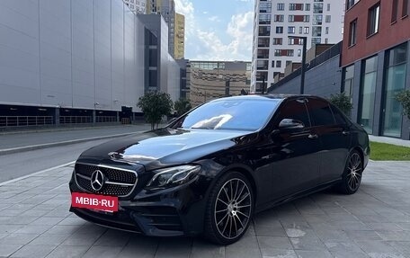 Mercedes-Benz E-Класс AMG, 2017 год, 4 860 000 рублей, 15 фотография