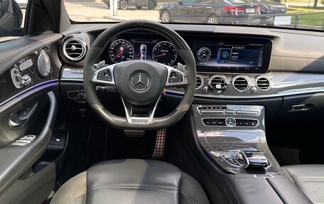 Mercedes-Benz E-Класс AMG, 2017 год, 4 860 000 рублей, 24 фотография