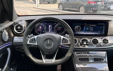 Mercedes-Benz E-Класс AMG, 2017 год, 4 860 000 рублей, 29 фотография