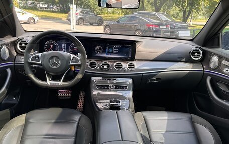 Mercedes-Benz E-Класс AMG, 2017 год, 4 860 000 рублей, 32 фотография