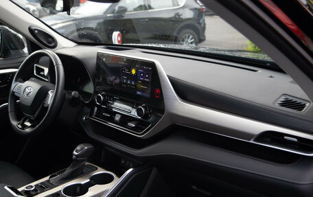Toyota Highlander, 2025 год, 4 928 800 рублей, 8 фотография