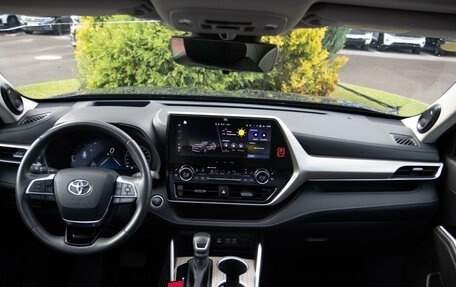 Toyota Highlander, 2025 год, 4 928 800 рублей, 12 фотография