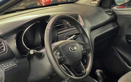 KIA Rio III рестайлинг, 2013 год, 890 000 рублей, 10 фотография