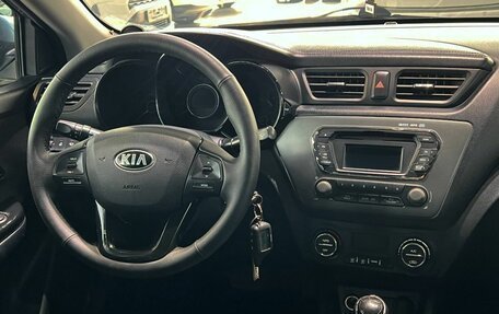 KIA Rio III рестайлинг, 2013 год, 890 000 рублей, 24 фотография
