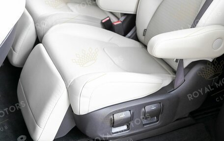 KIA Carnival, 2022 год, 3 790 000 рублей, 17 фотография