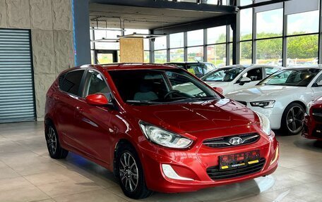 Hyundai Solaris II рестайлинг, 2011 год, 730 000 рублей, 3 фотография