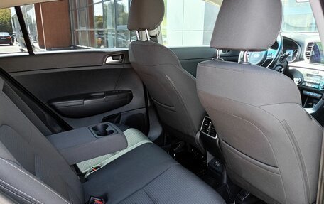 KIA Sportage IV рестайлинг, 2020 год, 2 249 000 рублей, 7 фотография