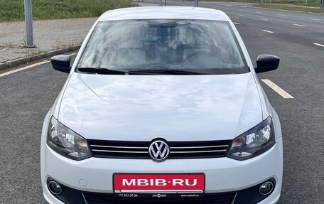 Volkswagen Polo VI (EU Market), 2014 год, 770 000 рублей, 2 фотография