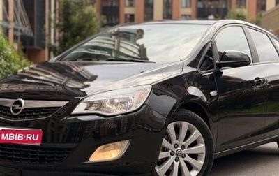 Opel Astra J, 2011 год, 500 000 рублей, 1 фотография