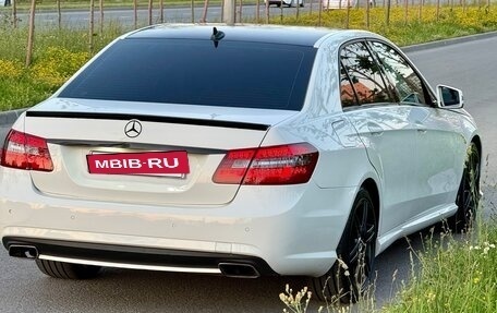 Mercedes-Benz E-Класс, 2010 год, 1 250 000 рублей, 4 фотография