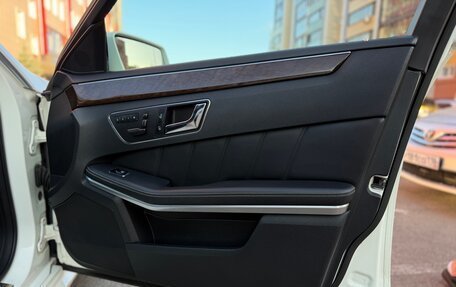 Mercedes-Benz E-Класс, 2010 год, 1 250 000 рублей, 14 фотография