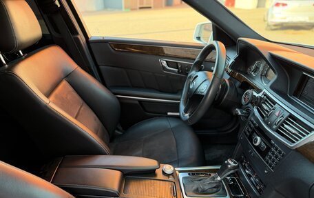 Mercedes-Benz E-Класс, 2010 год, 1 250 000 рублей, 15 фотография