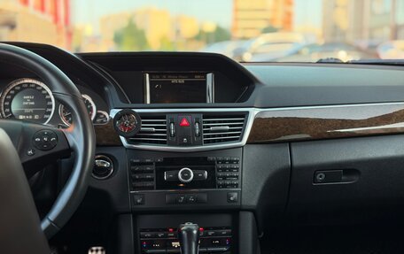 Mercedes-Benz E-Класс, 2010 год, 1 250 000 рублей, 21 фотография
