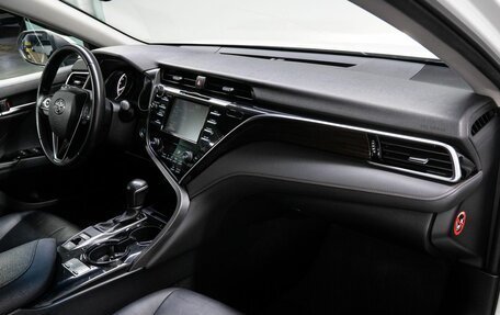 Toyota Camry, 2020 год, 3 400 000 рублей, 17 фотография
