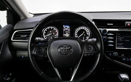 Toyota Camry, 2020 год, 3 400 000 рублей, 20 фотография