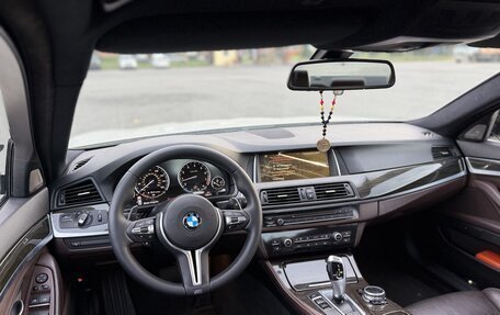BMW 5 серия, 2014 год, 1 000 000 рублей, 6 фотография