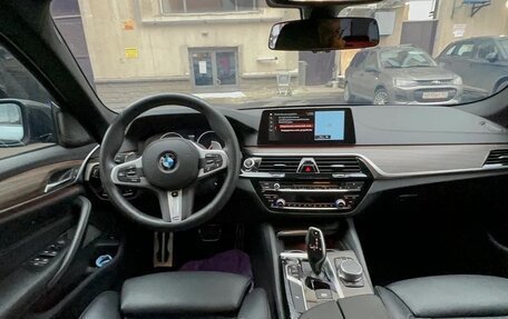 BMW 5 серия, 2018 год, 4 000 000 рублей, 11 фотография