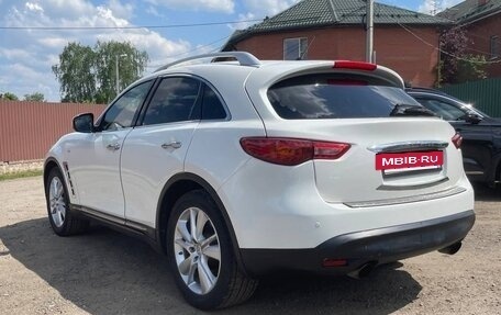 Infiniti QX70, 2014 год, 1 900 000 рублей, 8 фотография