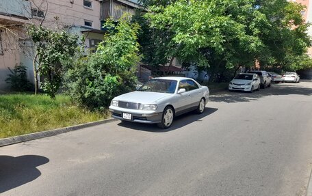 Toyota Crown, 1992 год, 650 000 рублей, 2 фотография